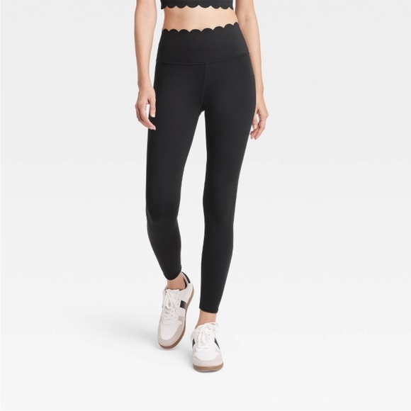 NWT Joy Lab Scallop Detail High Rise 7/8 Leggings - Picture 1 of 3